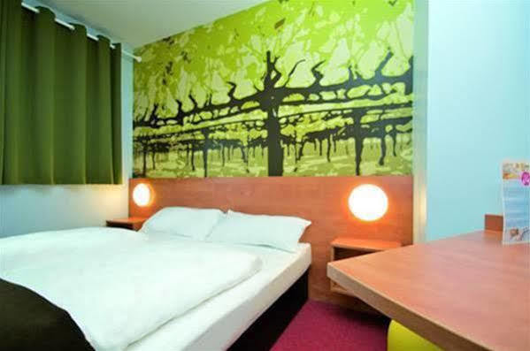 B&B Hotel Heilbronn Eksteriør bilde
