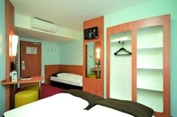 B&B Hotel Heilbronn Eksteriør bilde